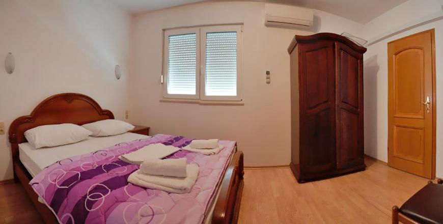 Sobe Medic Medugorje Bed and Breakfast Exteriör bild
